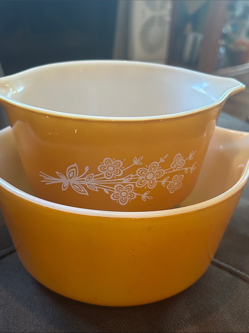 Pyrex  vintage  marigold/orange color 474 B - 1.5 qt Cinderlla and 473b 1 qt (2
